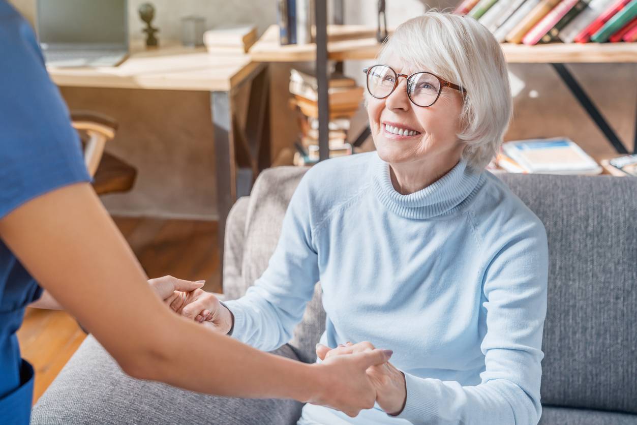 maintien domicile aide assistance service senior personne âge